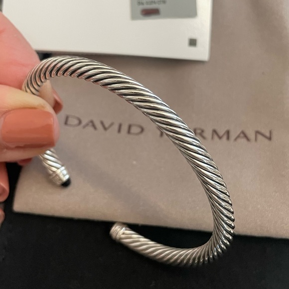 ❌SOLD❌. David Yurman
Cable Classics Bracelet with Onyx & Diamonds/5mm - Picture 3 of 10